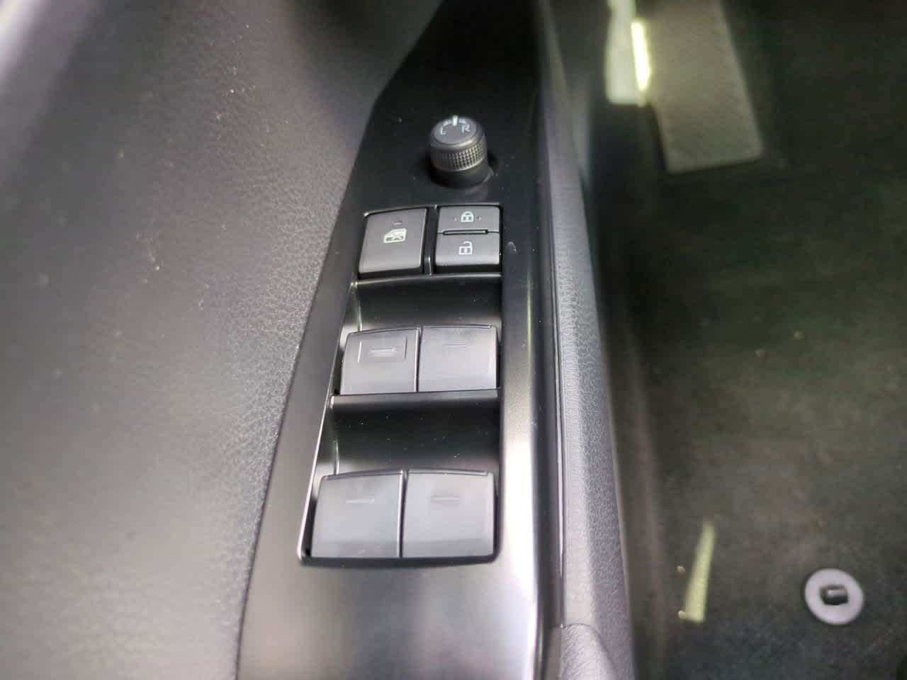 Thumbnail: 2026 Toyota Camry - 21