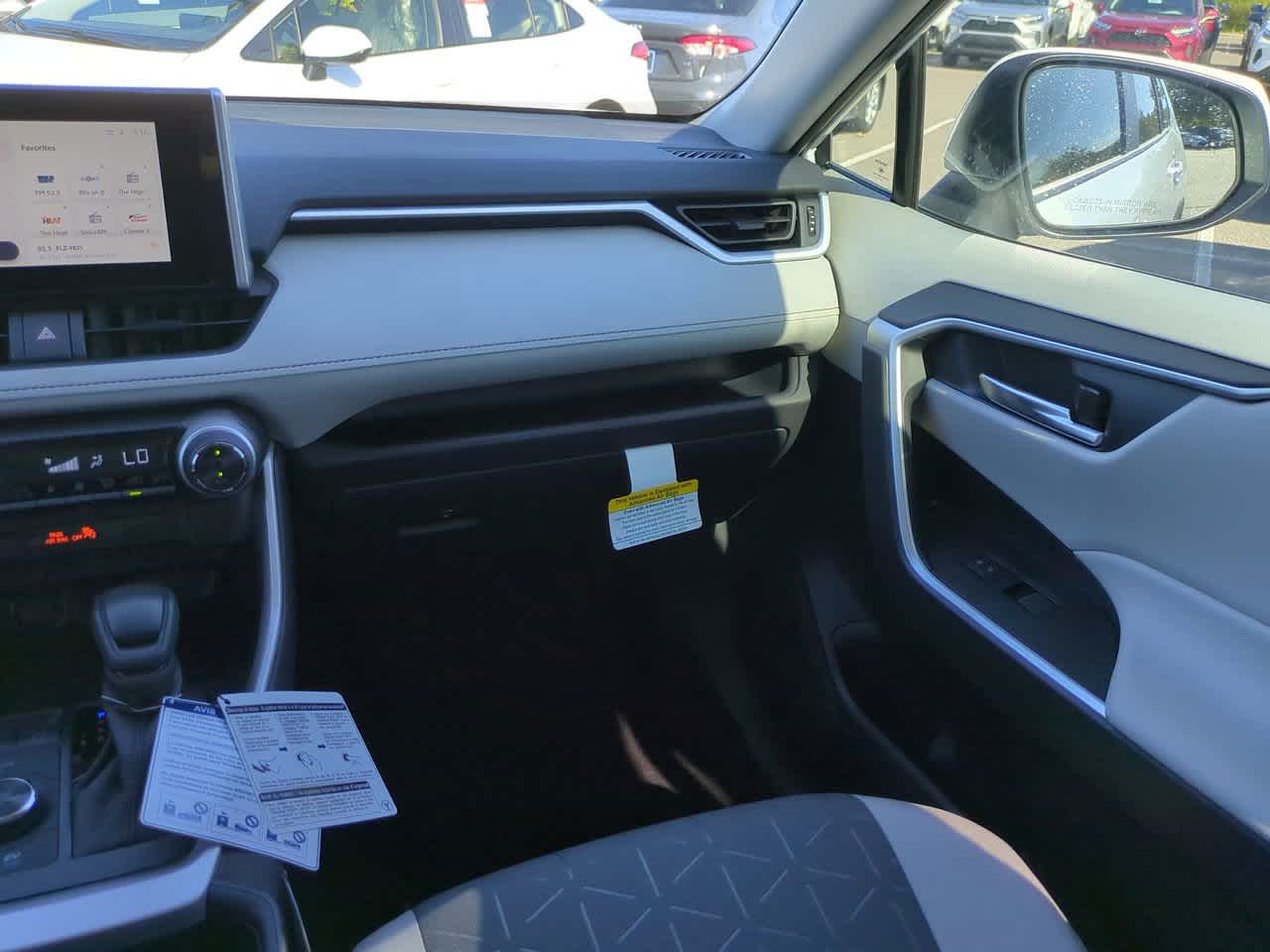 Thumbnail: 2025 Toyota RAV4 - 16