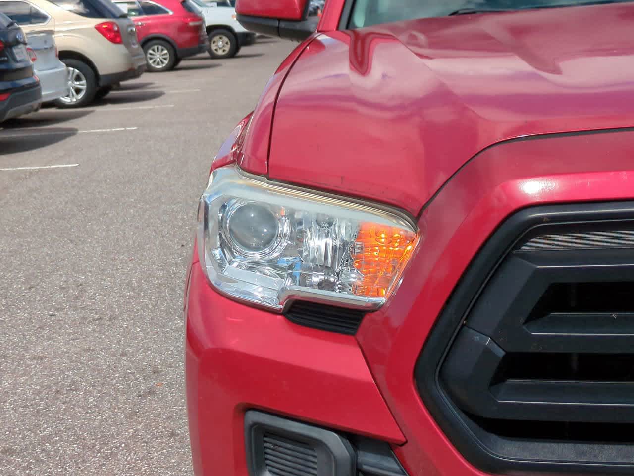 Thumbnail: 2020 Toyota Tacoma - 10