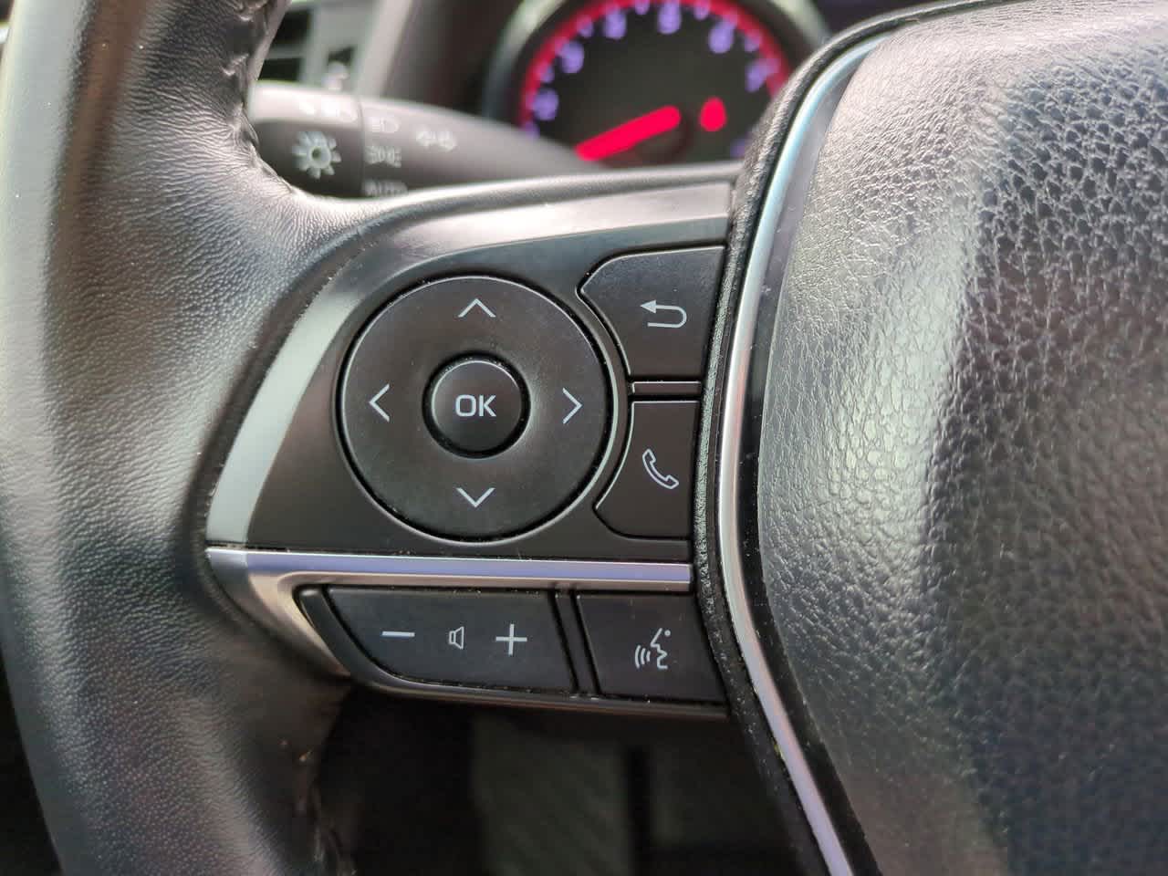 Thumbnail: 2018 Toyota Camry - 24