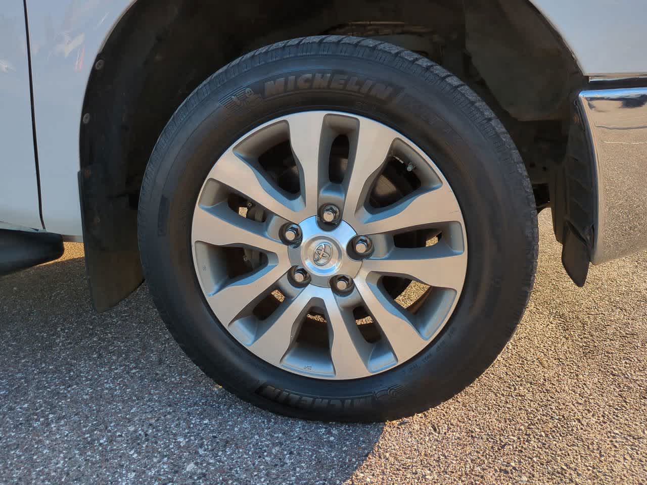 Thumbnail: 2013 Toyota Tundra - 10