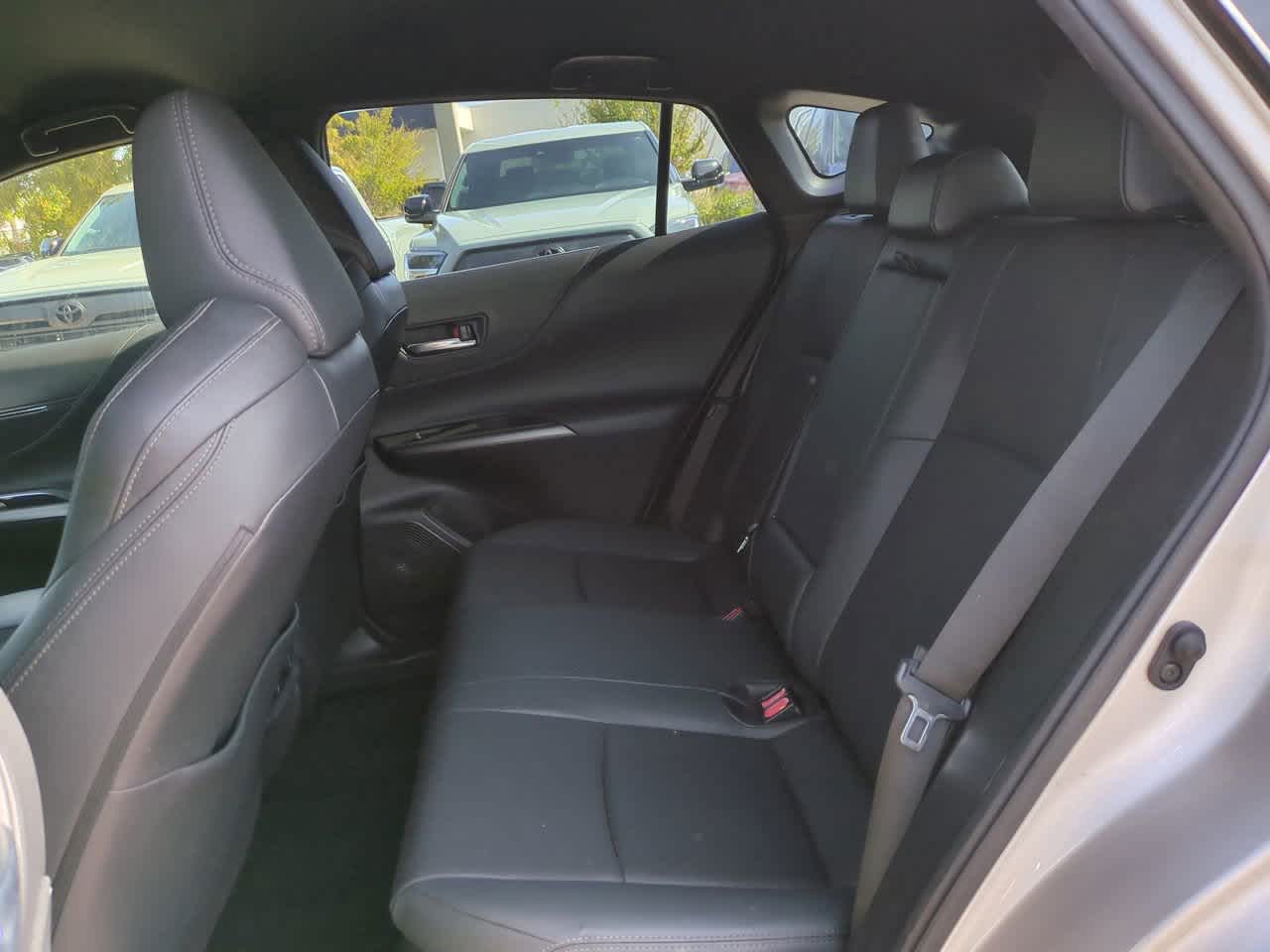 Thumbnail: 2021 Toyota Venza - 13