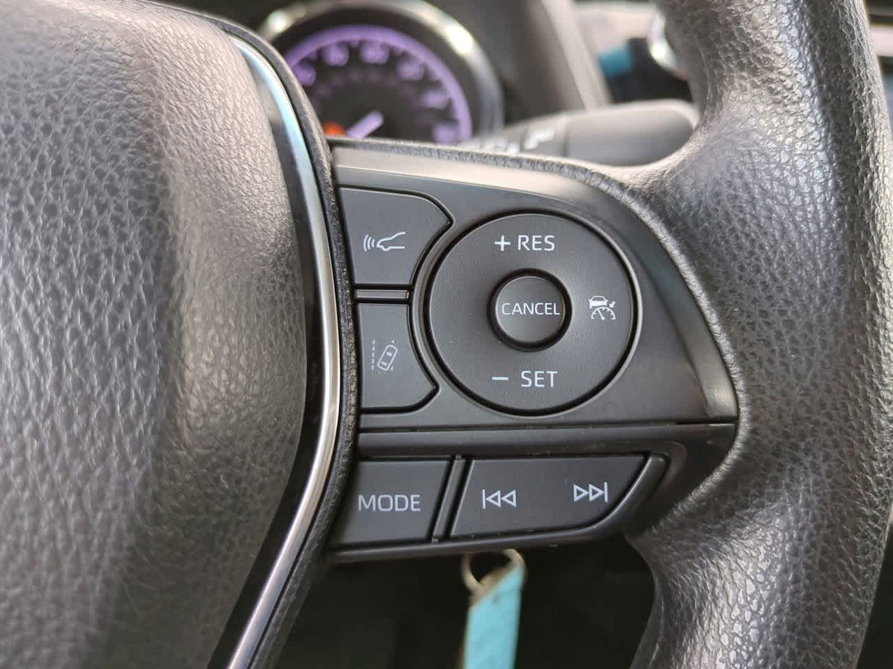 Thumbnail: 2019 Toyota Camry - 21