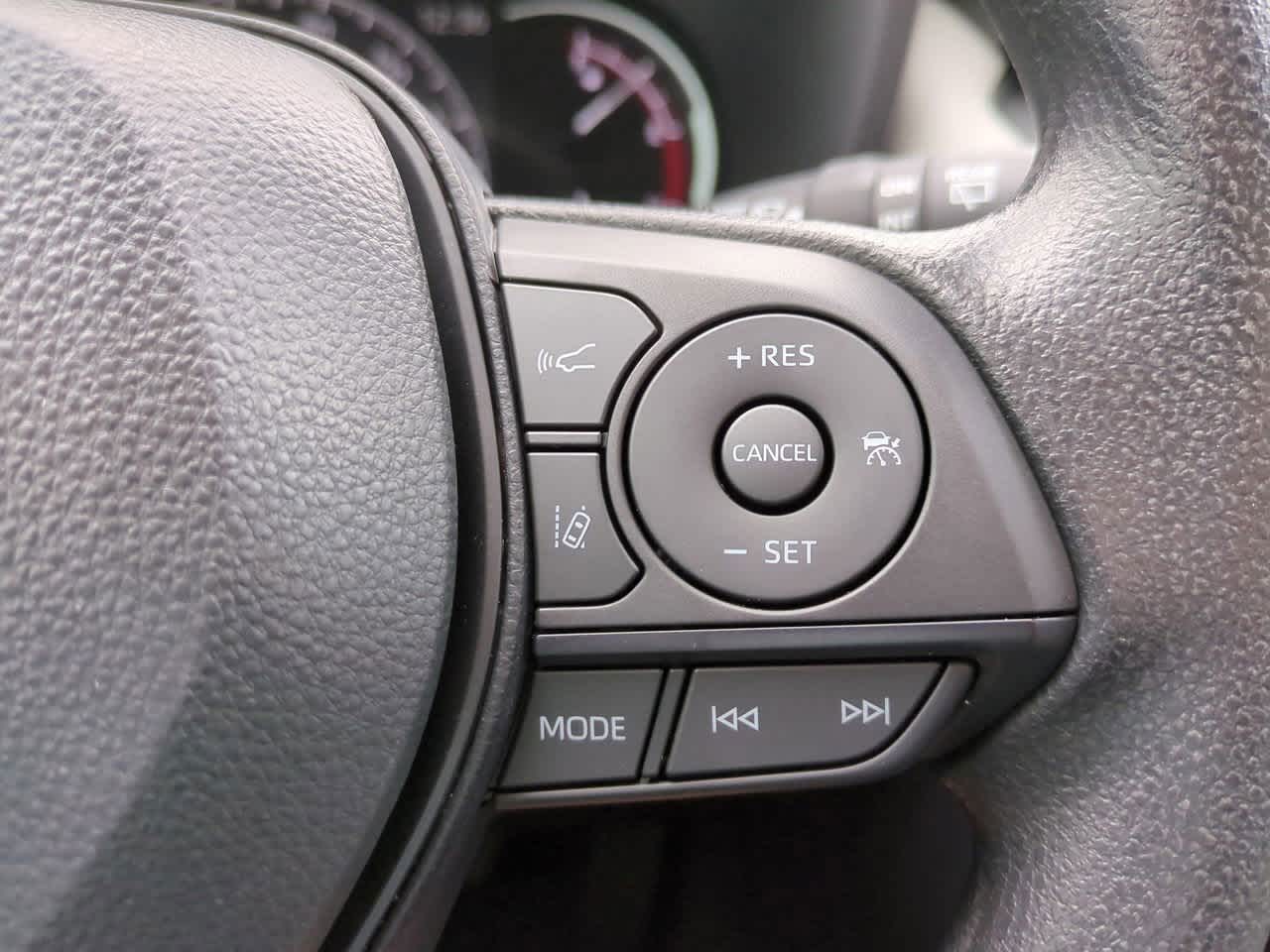 Thumbnail: 2025 Toyota RAV4 - 24