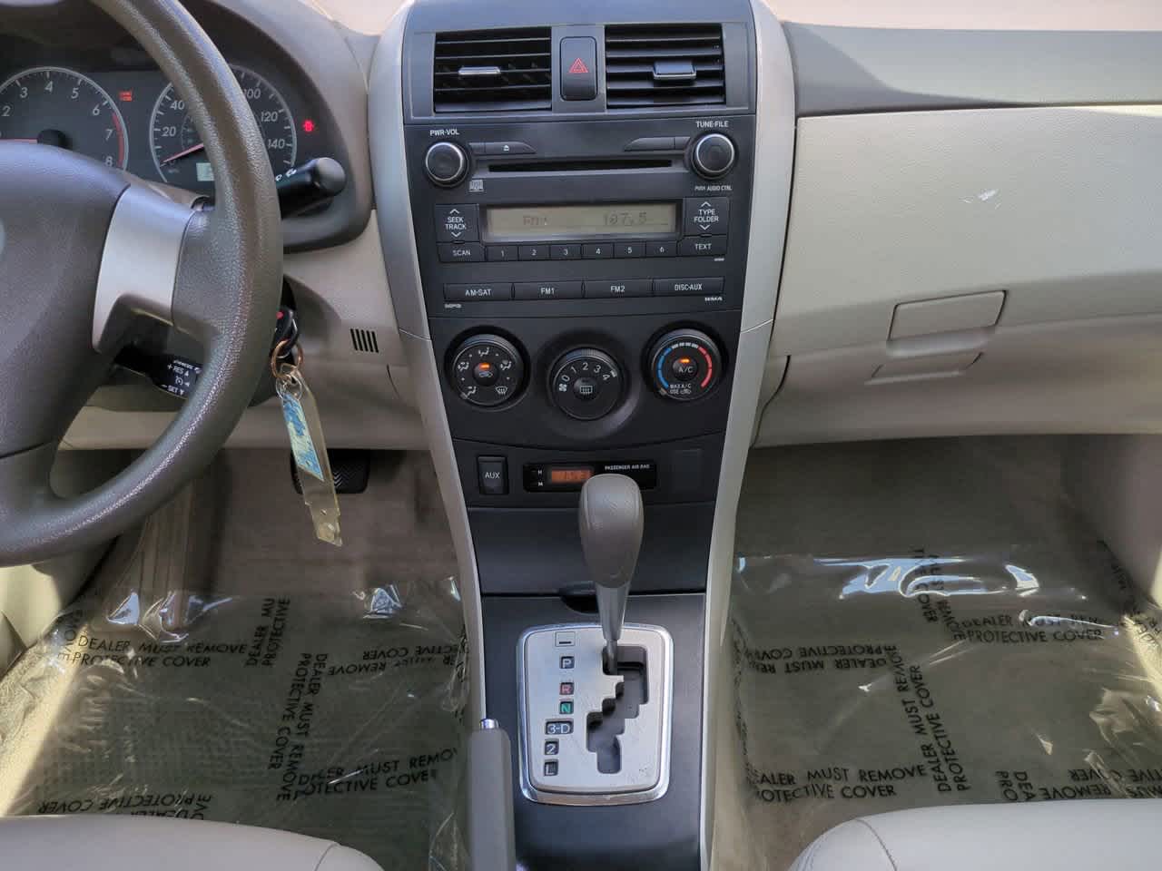 Thumbnail: 2010 Toyota Corolla - 18