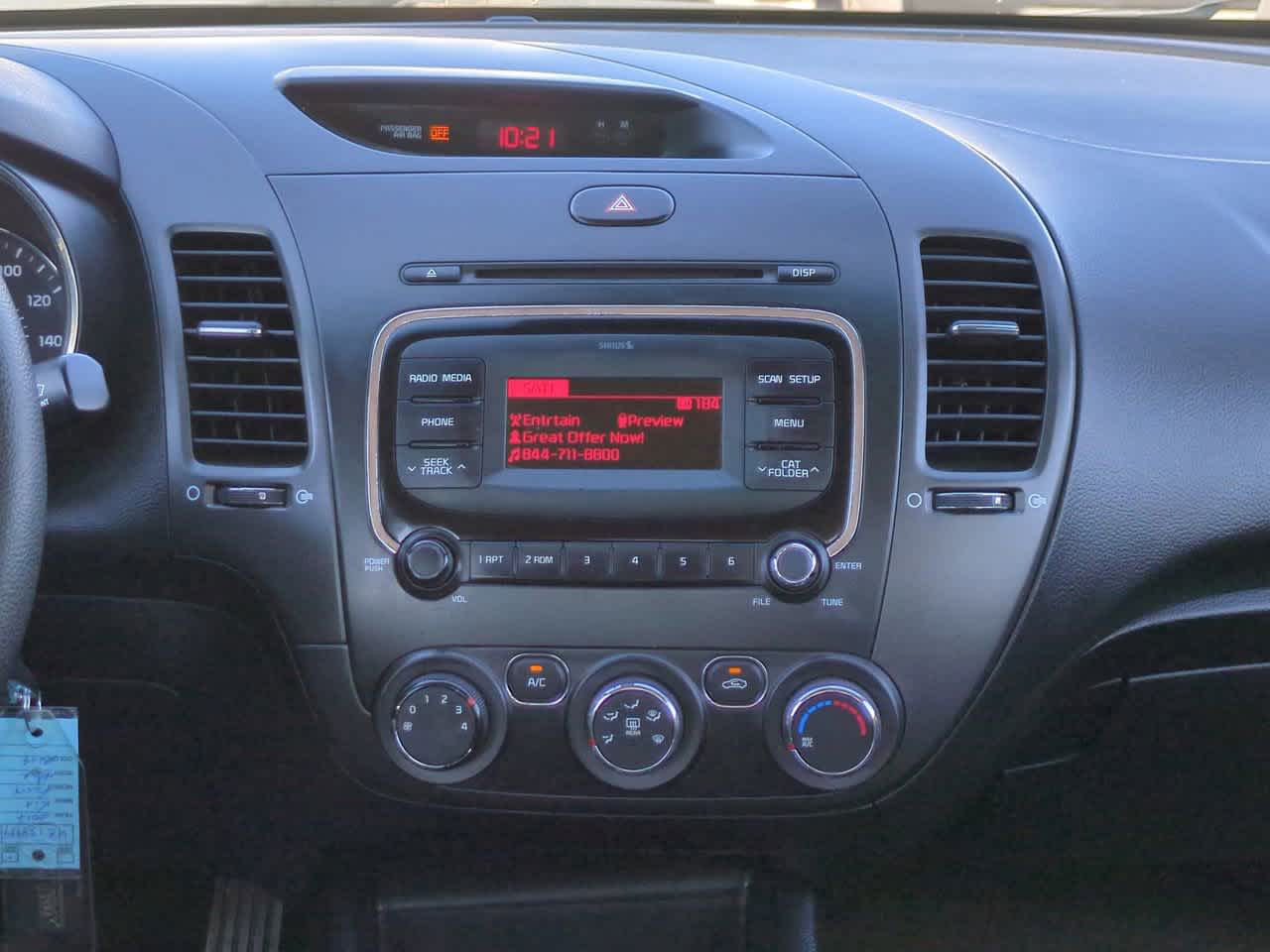 Thumbnail: 2017 Kia Forte - 17