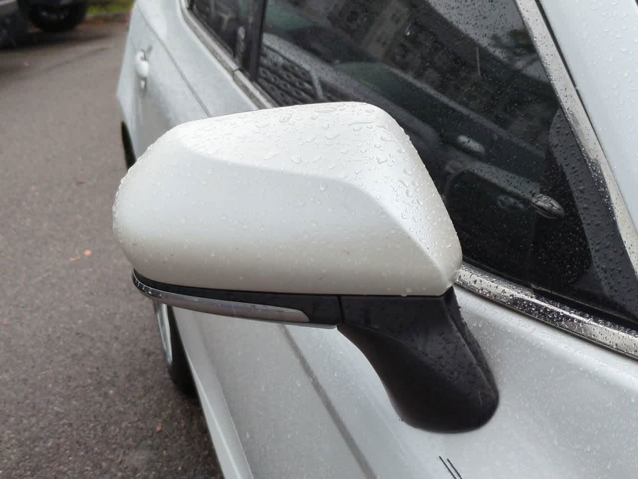 Thumbnail: 2018 Toyota Camry - 12