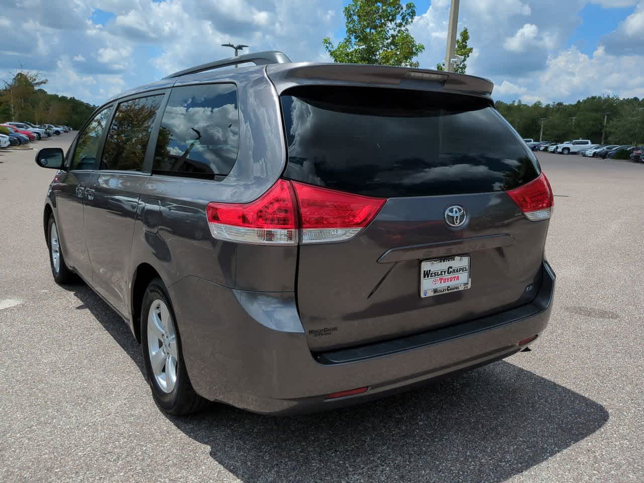 Thumbnail: 2013 Toyota Sienna - 4