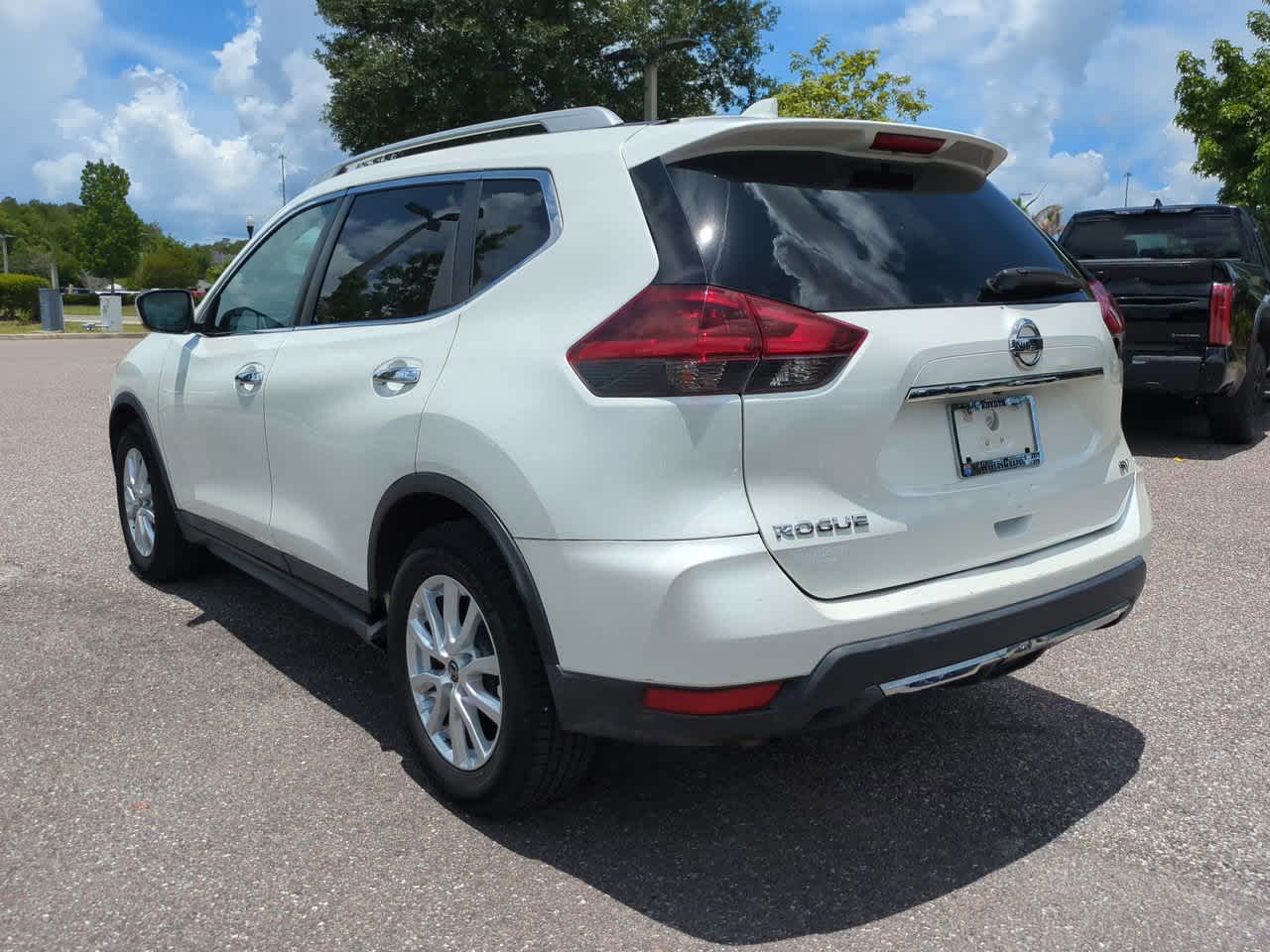 Thumbnail: 2018 Nissan Rogue - 4