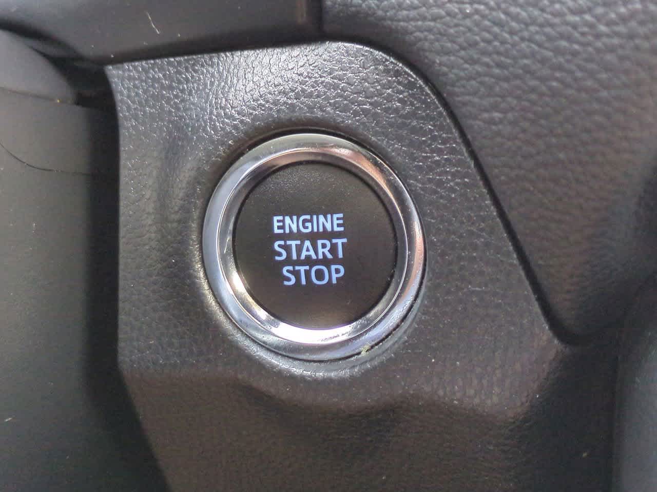 Thumbnail: 2021 Toyota RAV4 - 25