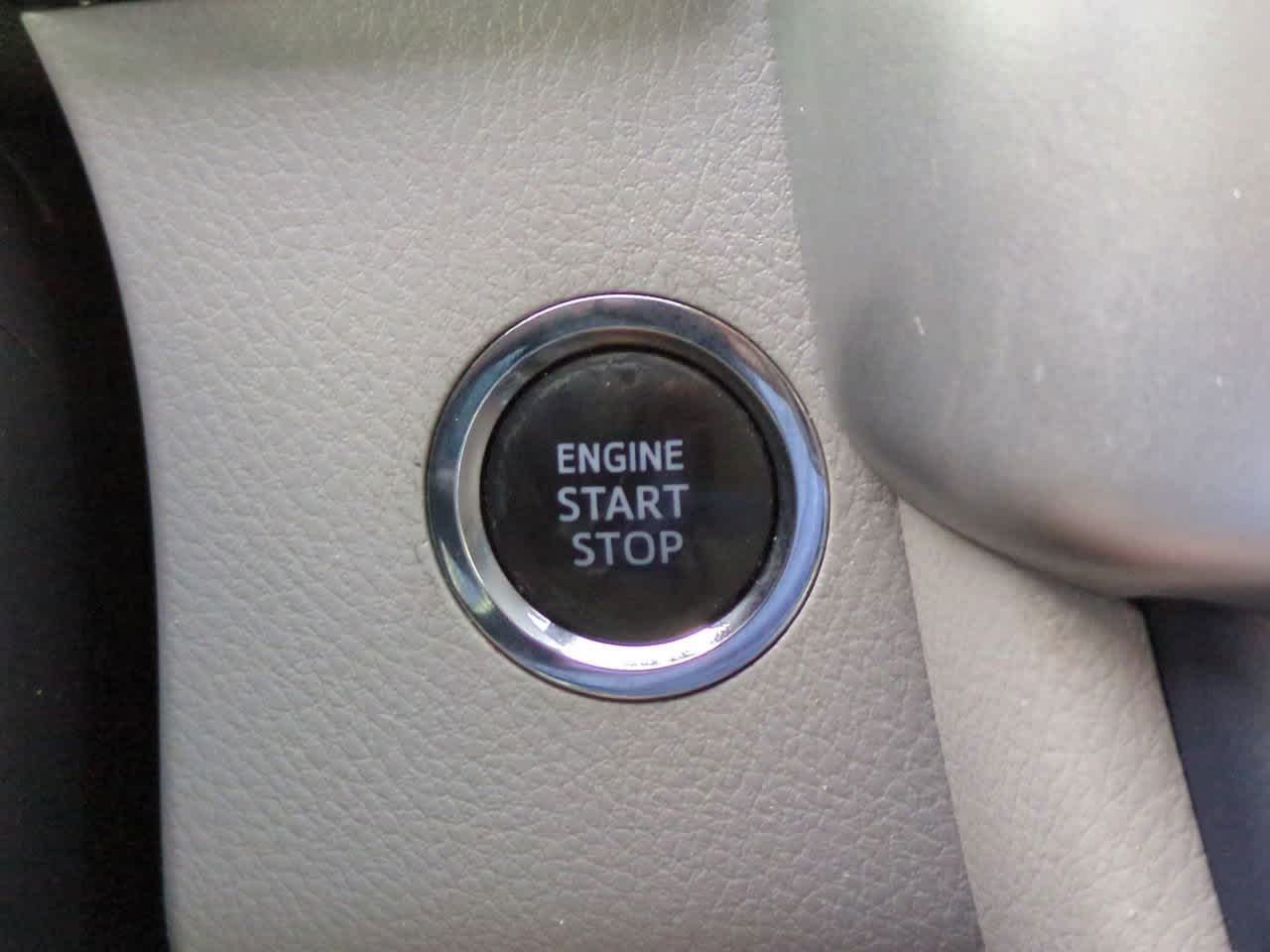 Thumbnail: 2017 Toyota Highlander - 28