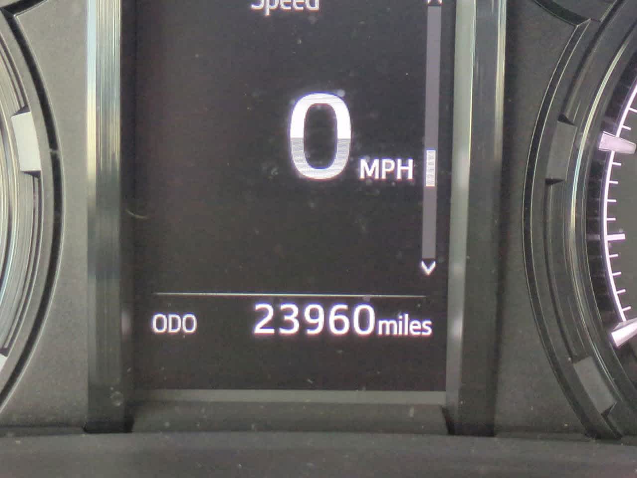 Thumbnail: 2024 Toyota 4Runner - 24