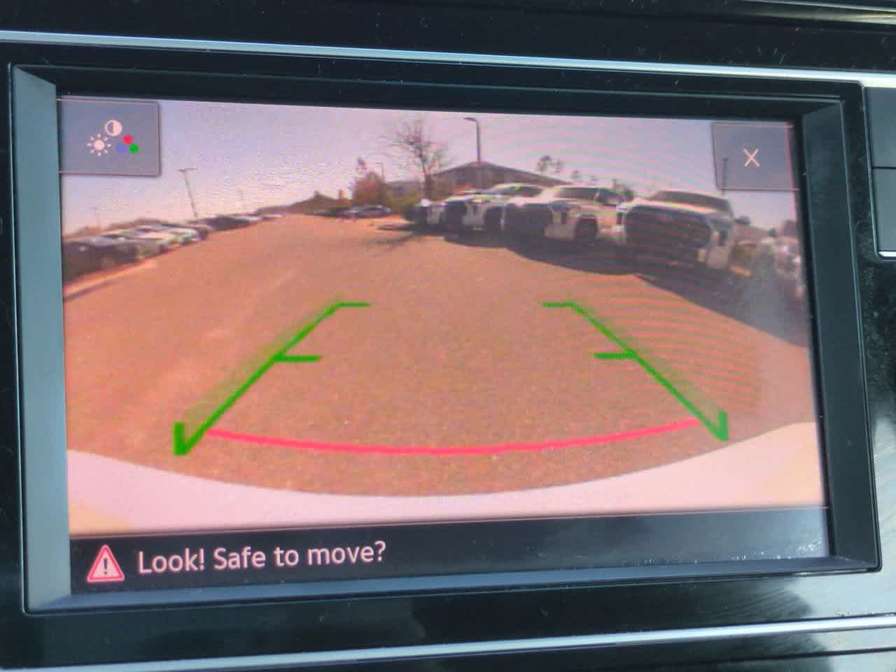 Thumbnail: 2018 Volkswagen Golf - 18