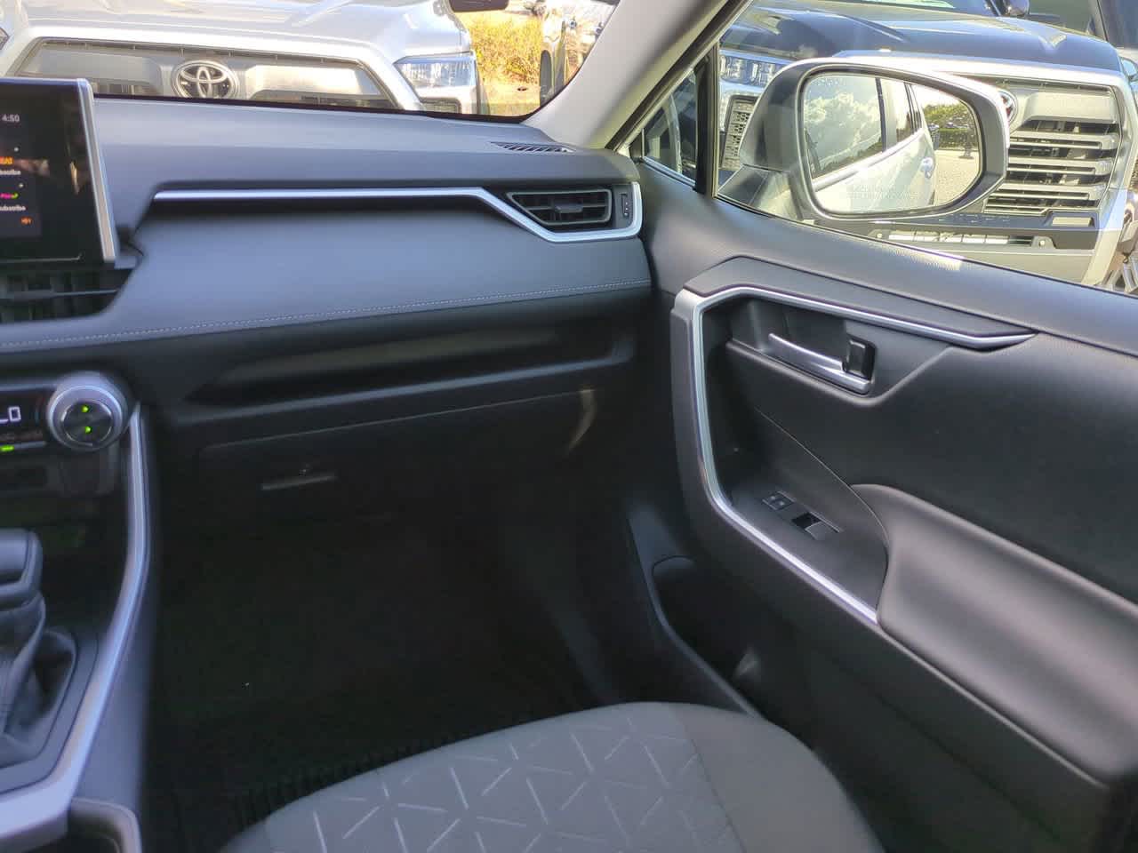 Thumbnail: 2025 Toyota RAV4 - 16