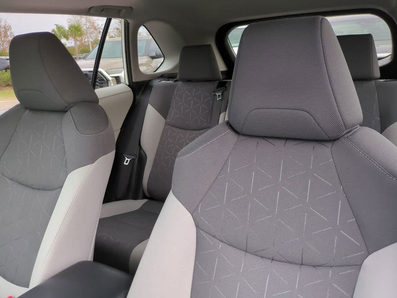 Thumbnail: 2025 Toyota RAV4 - 8