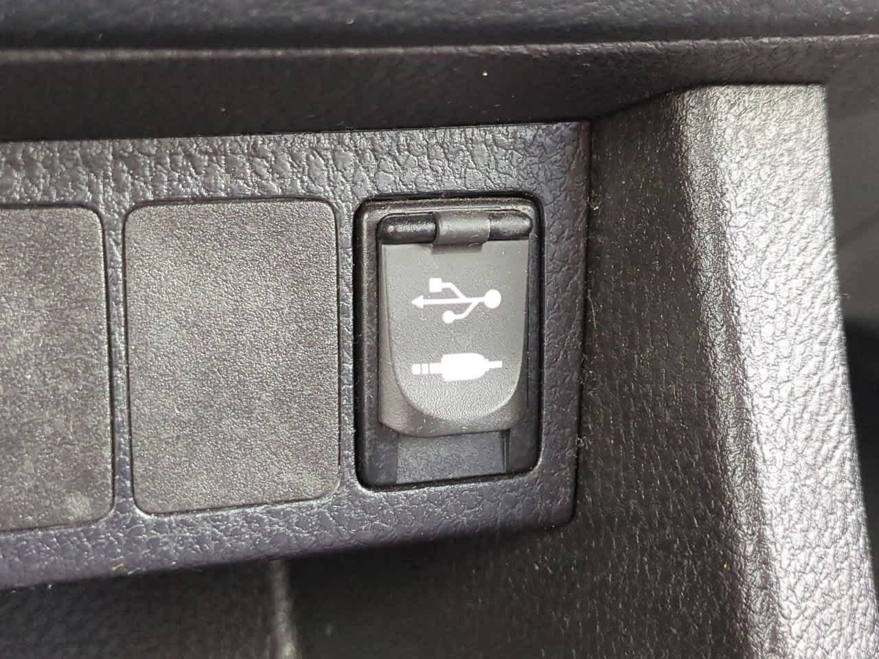 Thumbnail: 2015 Toyota Corolla - 20