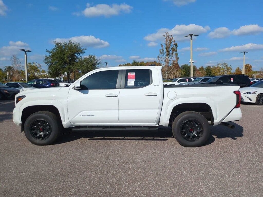 New 2025 Toyota Tacoma SR5 Truck Double Cab