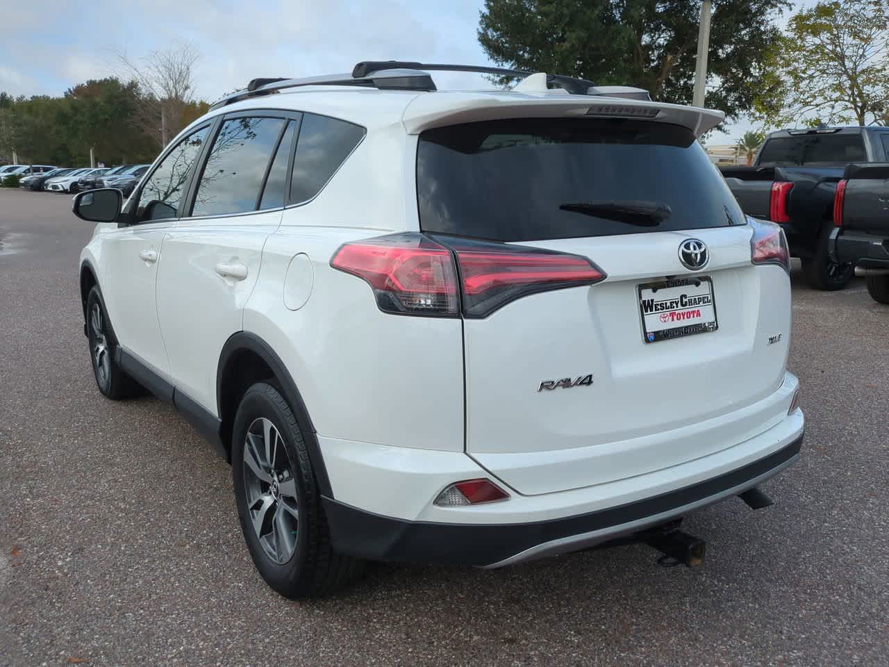 Thumbnail: 2018 Toyota RAV4 - 4