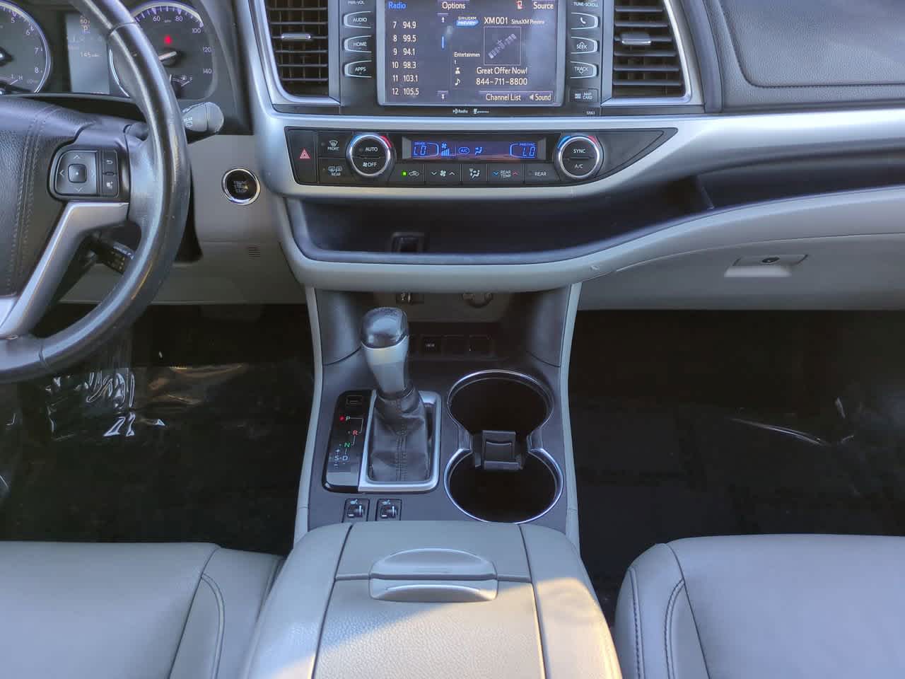 Thumbnail: 2015 Toyota Highlander - 19