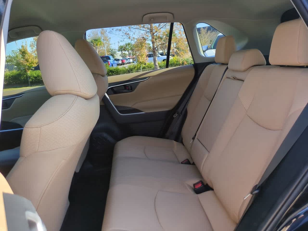 Thumbnail: 2025 Toyota RAV4 - 13