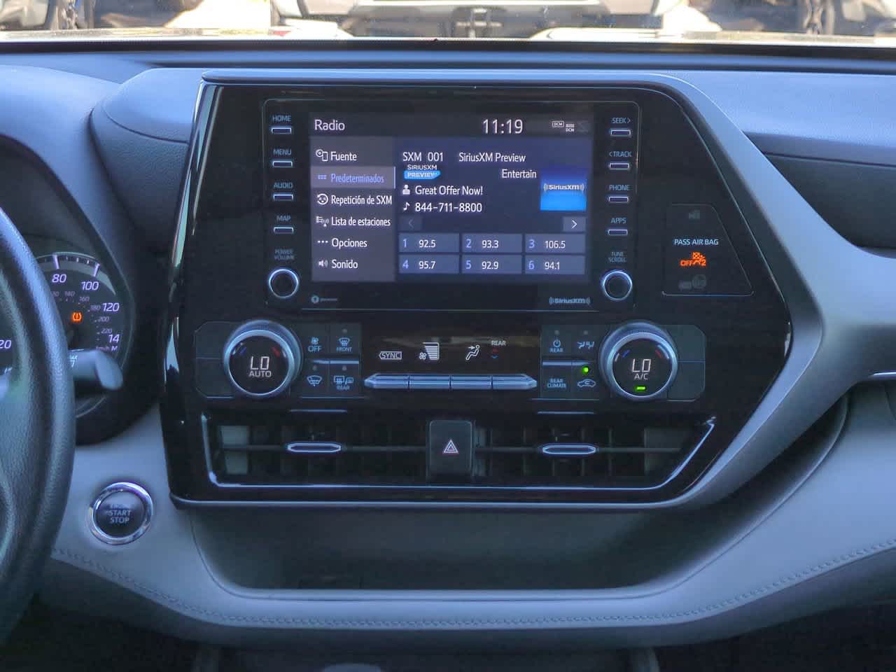 Thumbnail: 2022 Toyota Highlander - 18