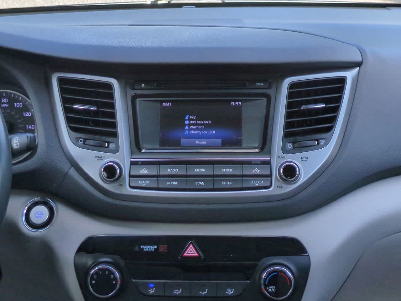 Thumbnail: 2016 Hyundai Tucson - 17