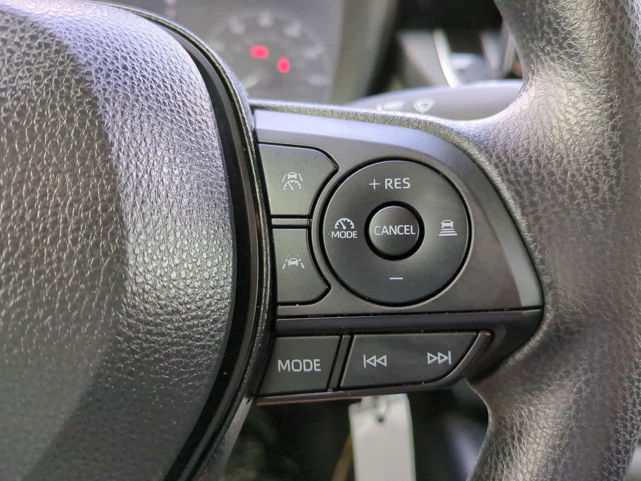 2024 Toyota Corolla LE 23