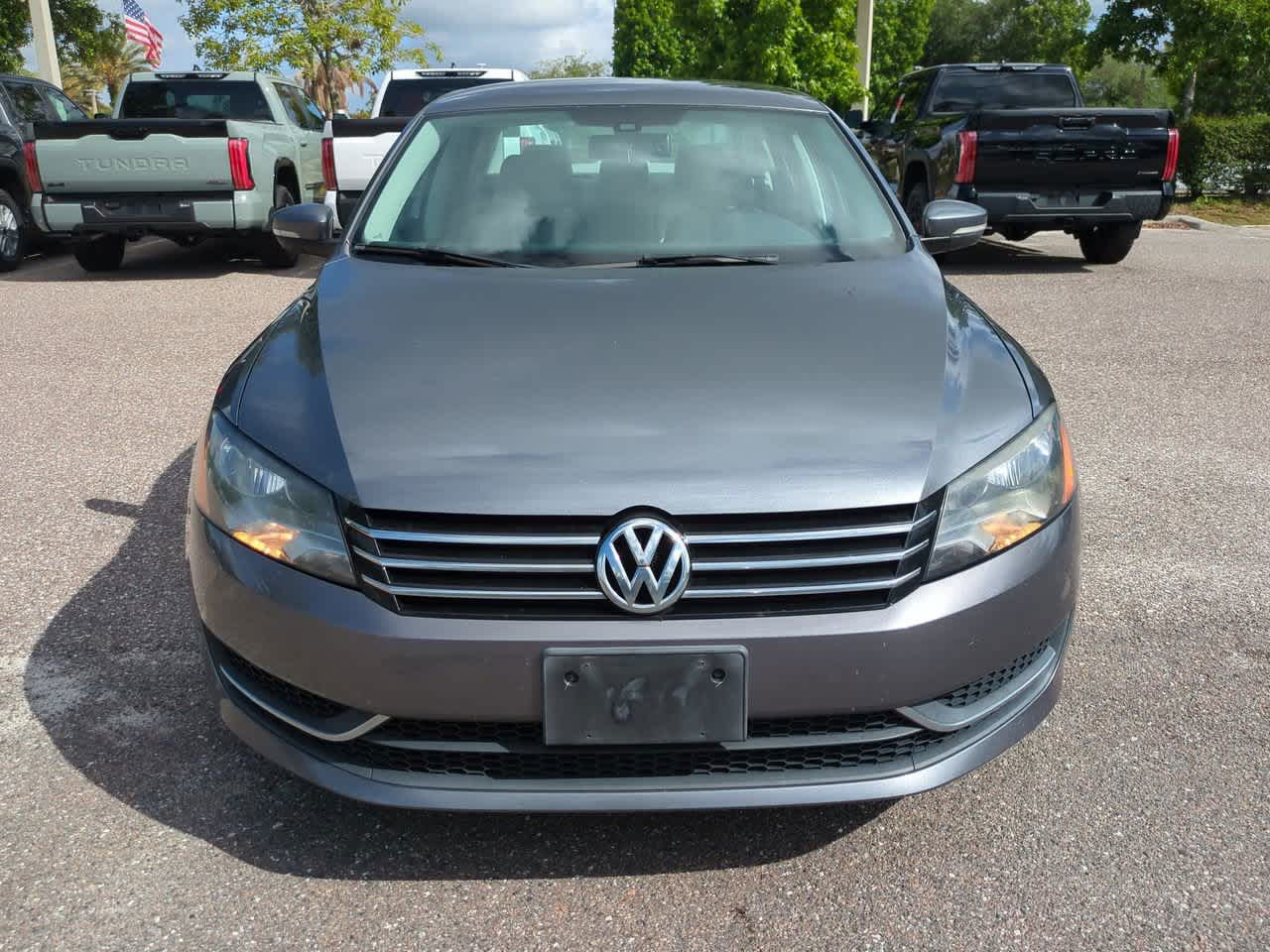 Thumbnail: 2014 Volkswagen Passat - 9