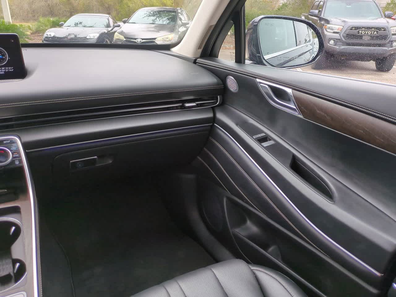 Thumbnail: 2024 Genesis GV80 - 16