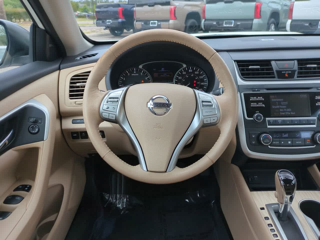 Thumbnail: 2016 Nissan Altima - 15