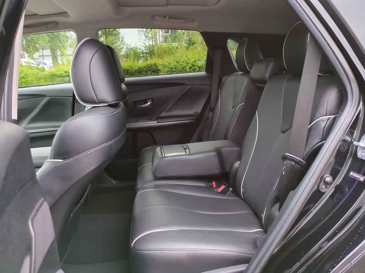 Thumbnail: 2015 Toyota Venza - 13
