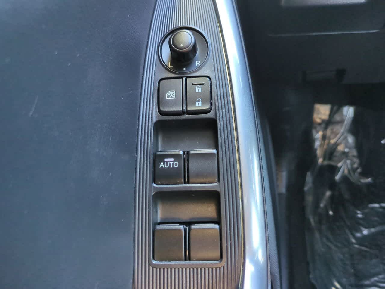 Thumbnail: 2014 Mazda CX-5 - 23