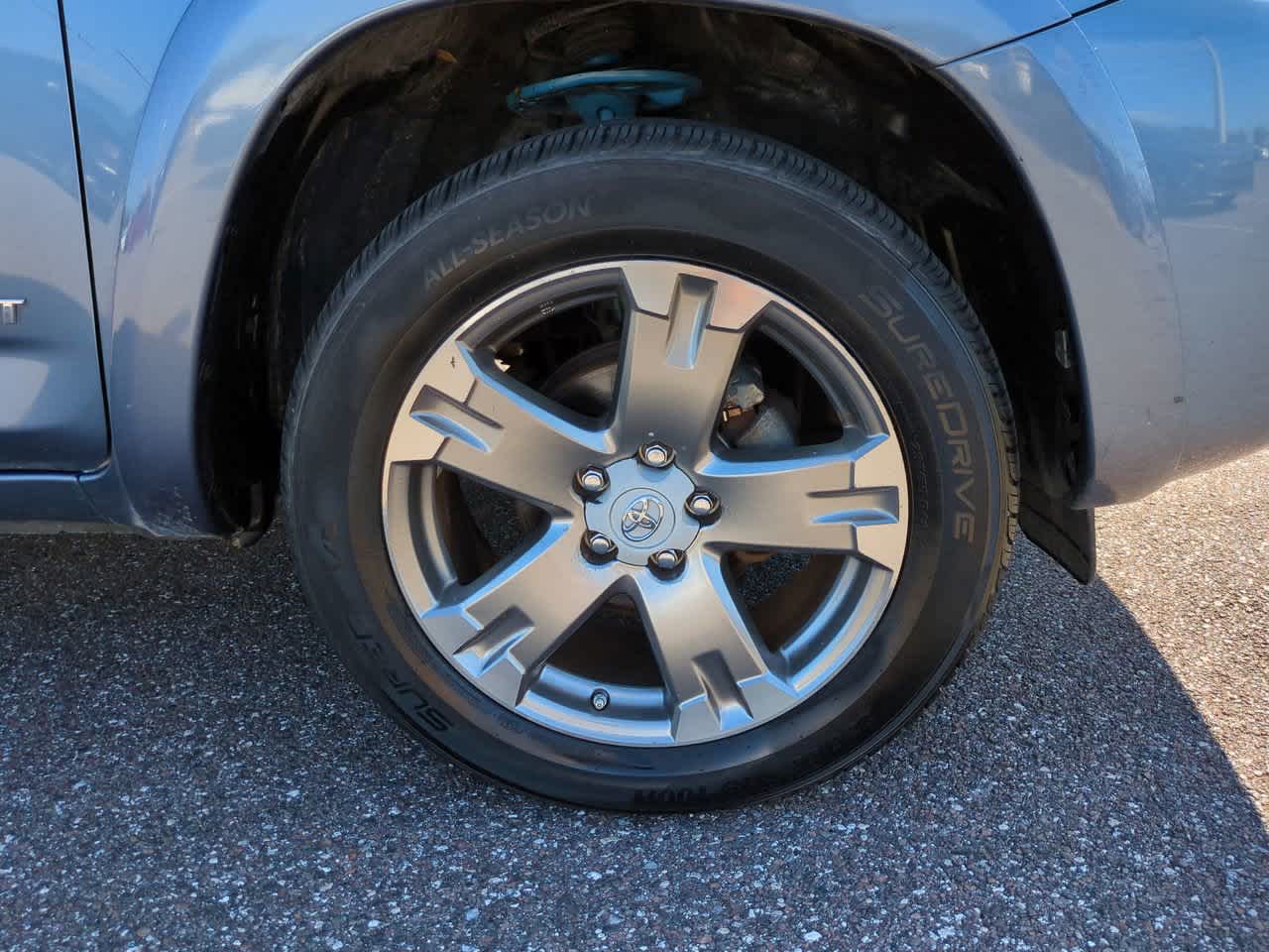 Thumbnail: 2011 Toyota RAV4 - 11