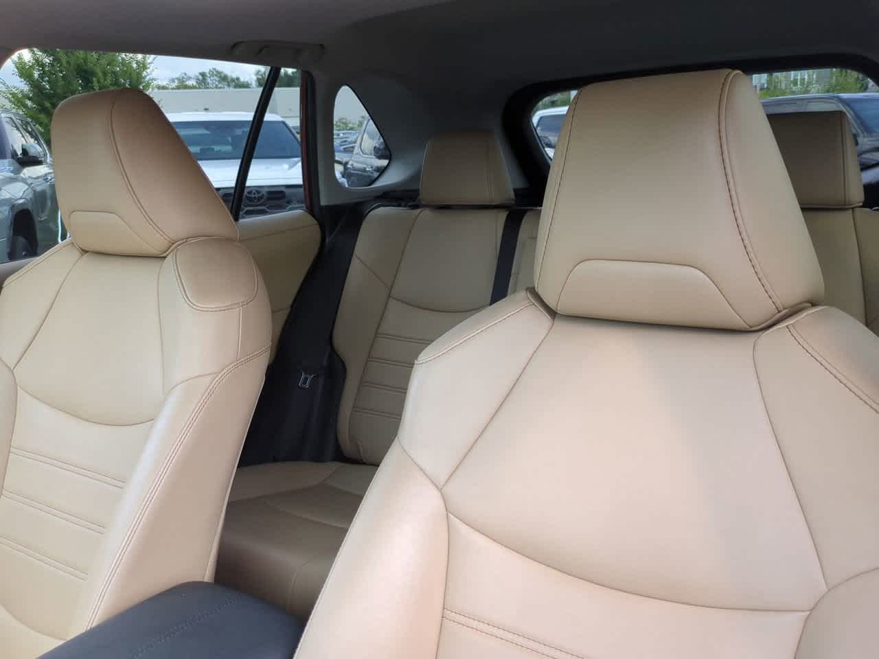 Thumbnail: 2019 Toyota RAV4 - 8