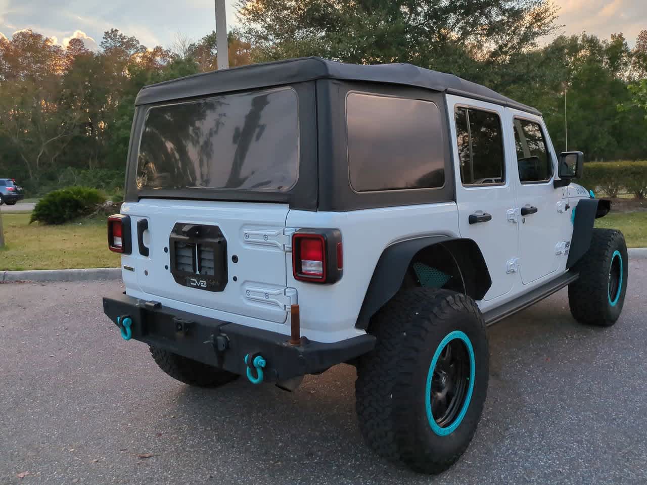 Thumbnail: 2021 Jeep Wrangler - 6