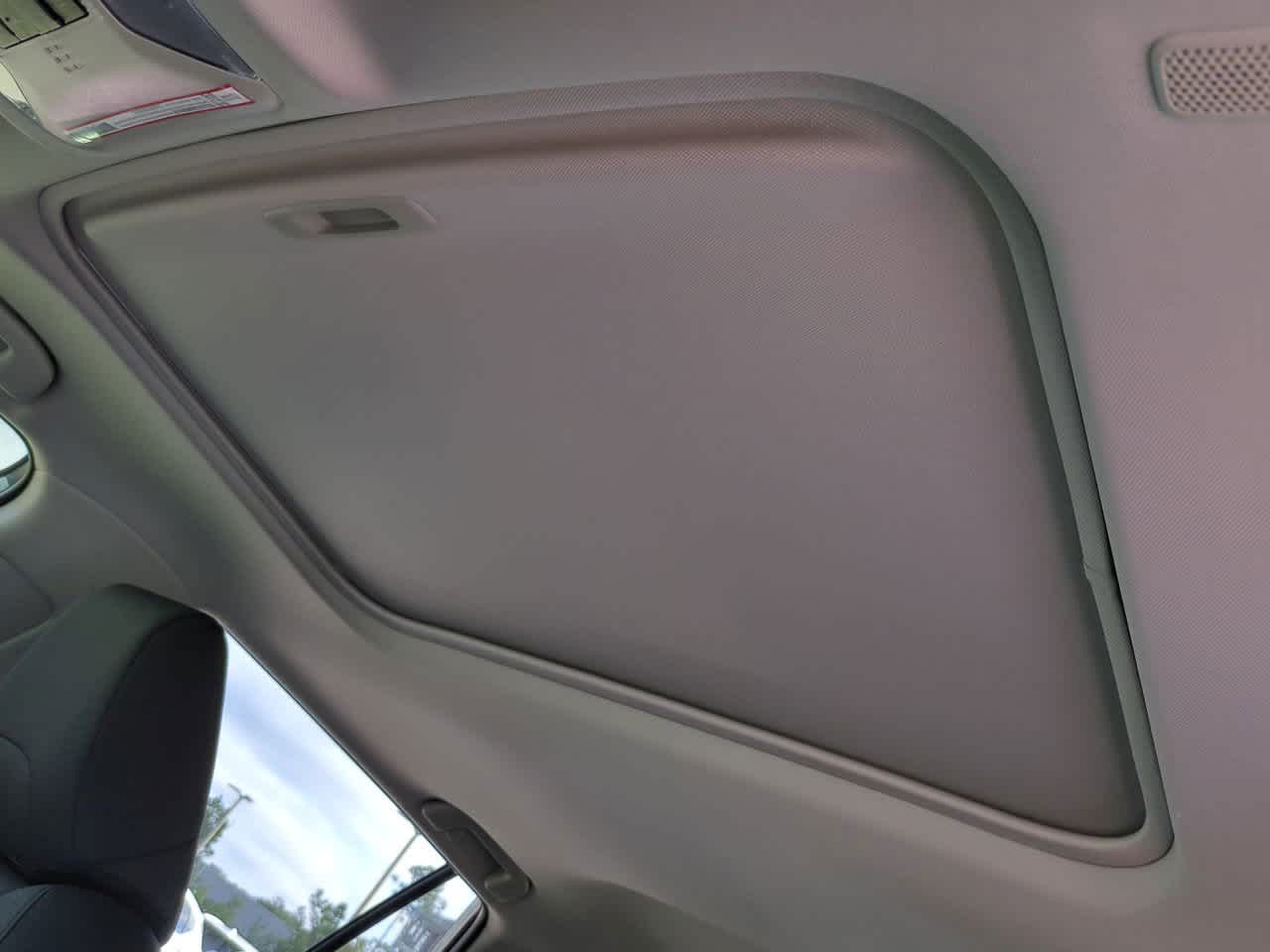 Thumbnail: 2025 Toyota RAV4 - 19