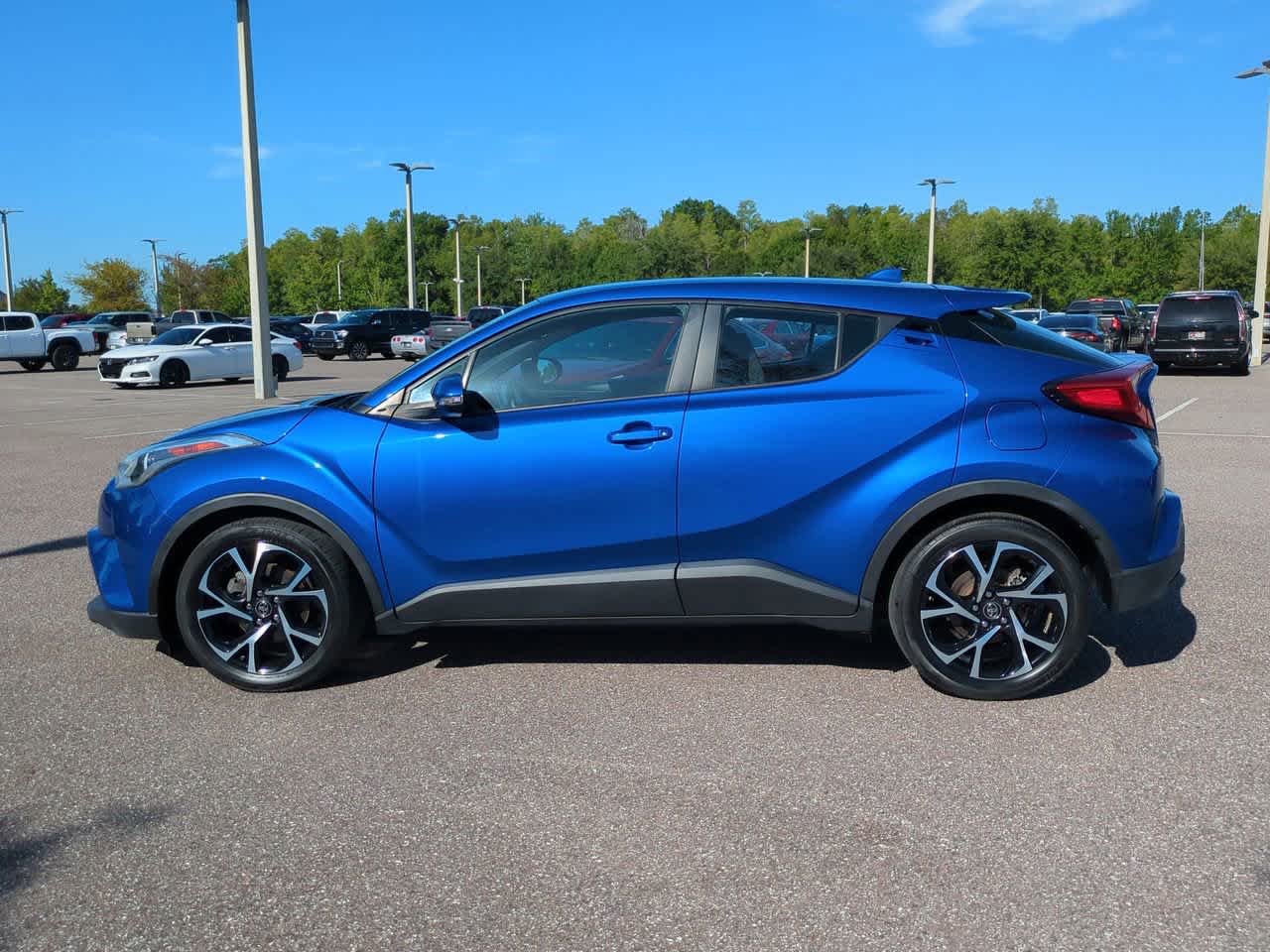 Thumbnail: 2018 Toyota C-HR - 3