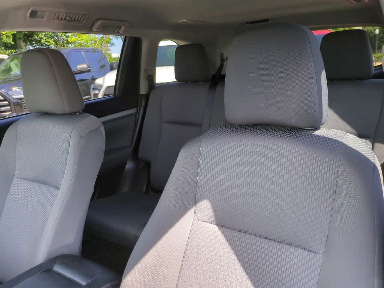 Thumbnail: 2019 Toyota Highlander - 8