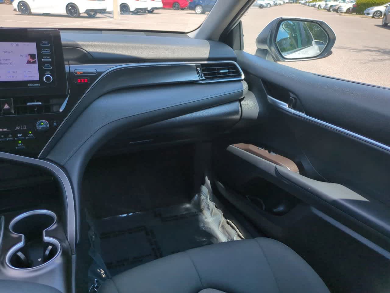 Thumbnail: 2024 Toyota Camry - 16