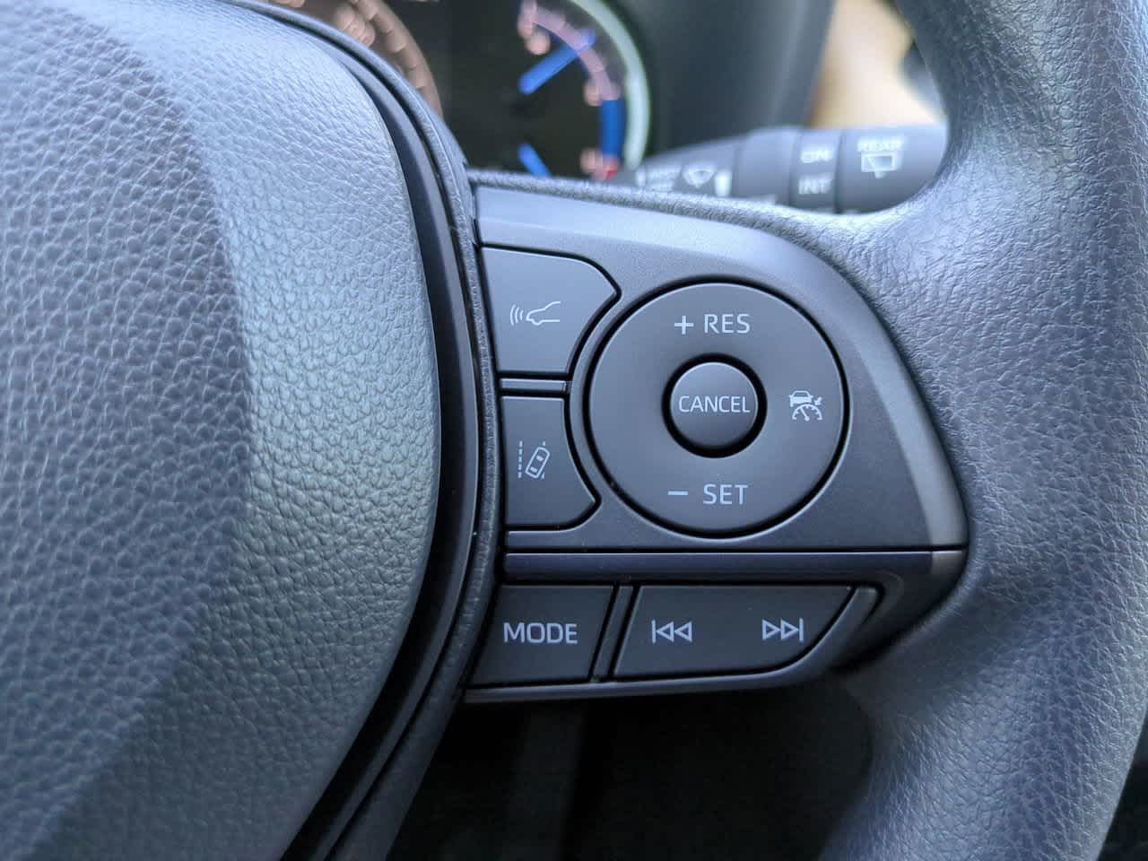 Thumbnail: 2025 Toyota RAV4 - 24