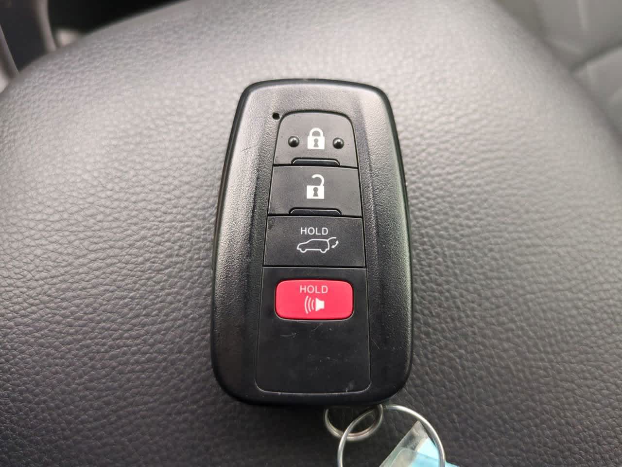 Thumbnail: 2025 Toyota RAV4 - 27