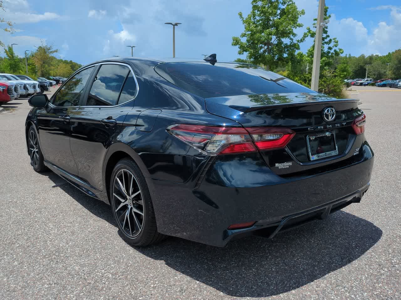 Thumbnail: 2021 Toyota Camry - 4