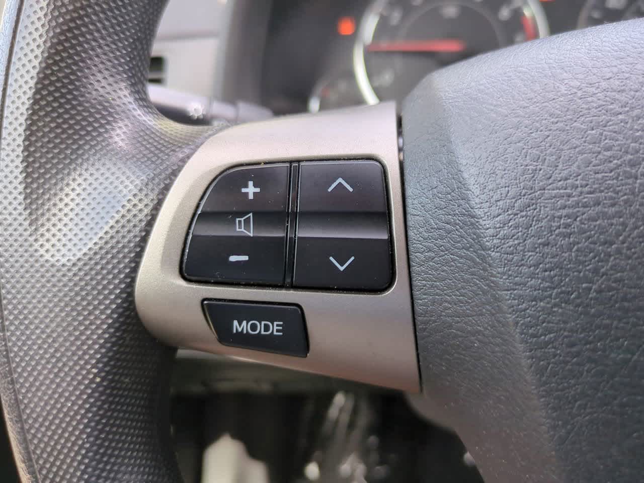 Thumbnail: 2013 Toyota Corolla - 20