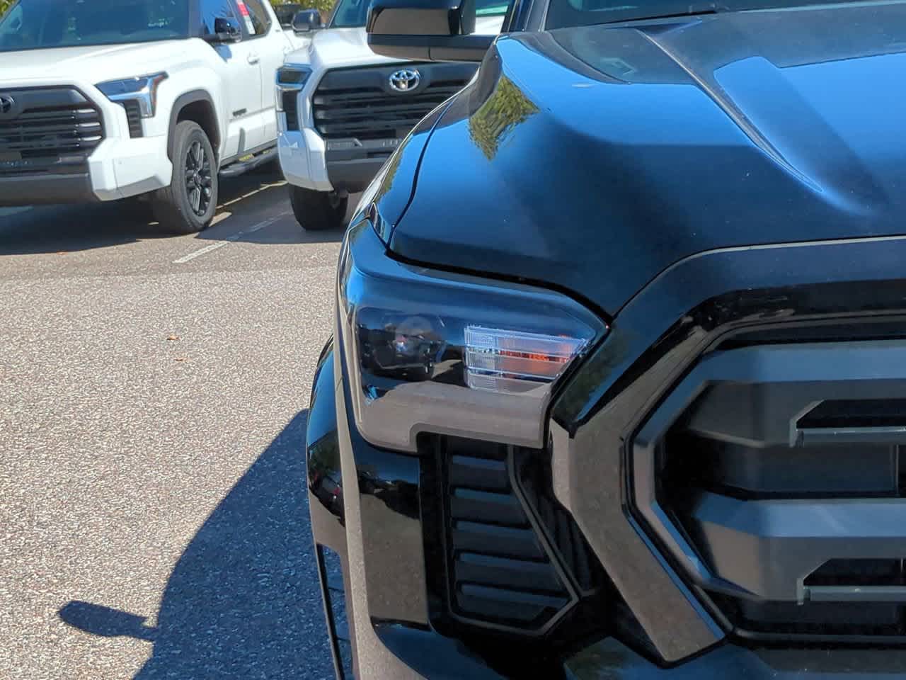 Thumbnail: 2025 Toyota Tacoma - 10