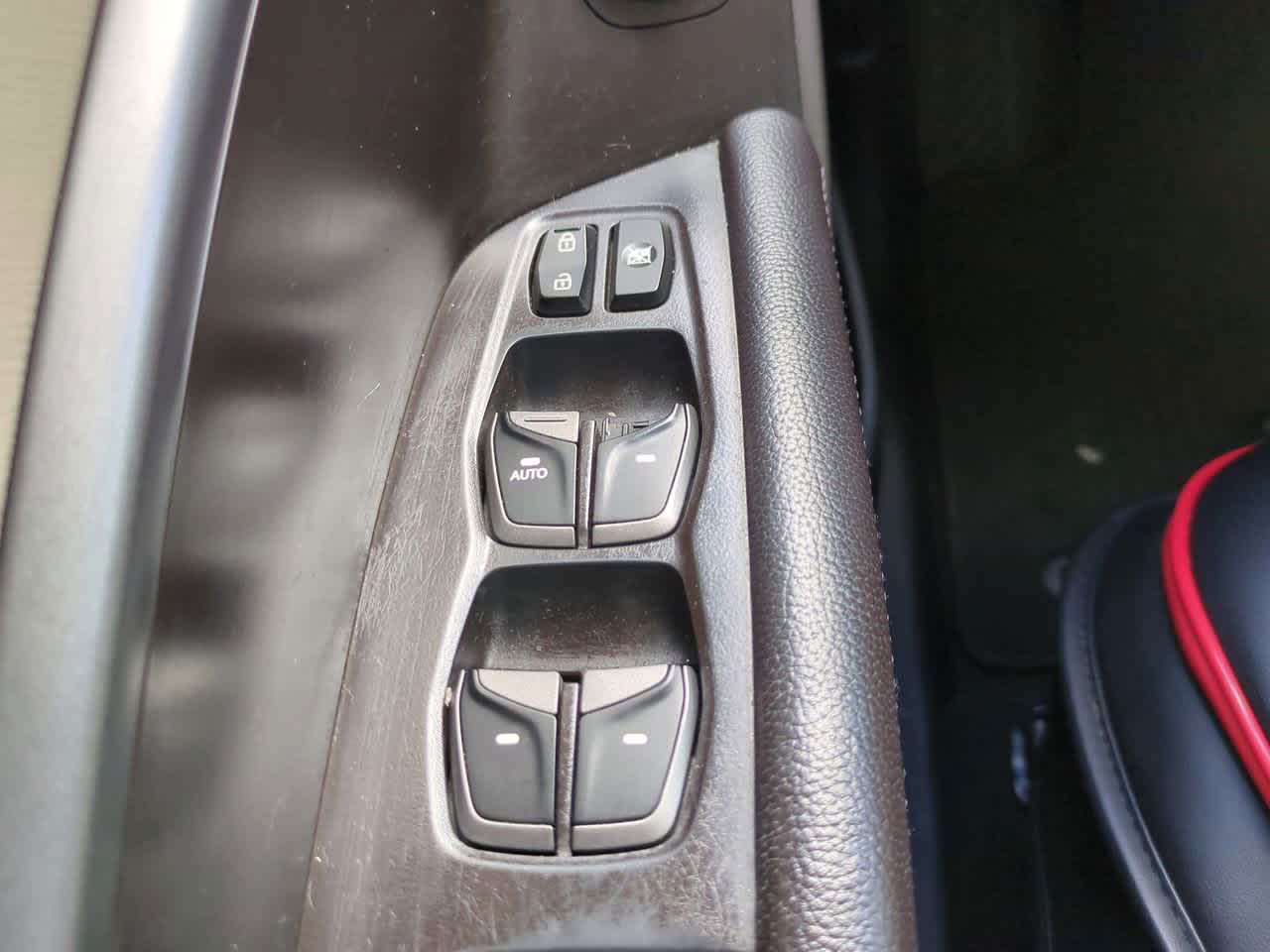 Thumbnail: 2013 Hyundai Santa Fe - 24