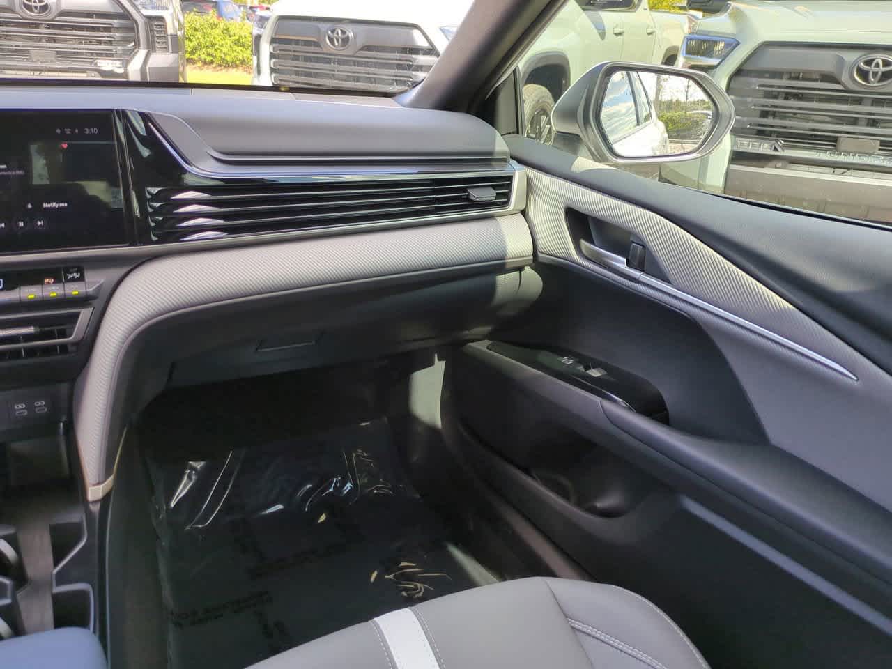 Thumbnail: 2025 Toyota Camry - 16