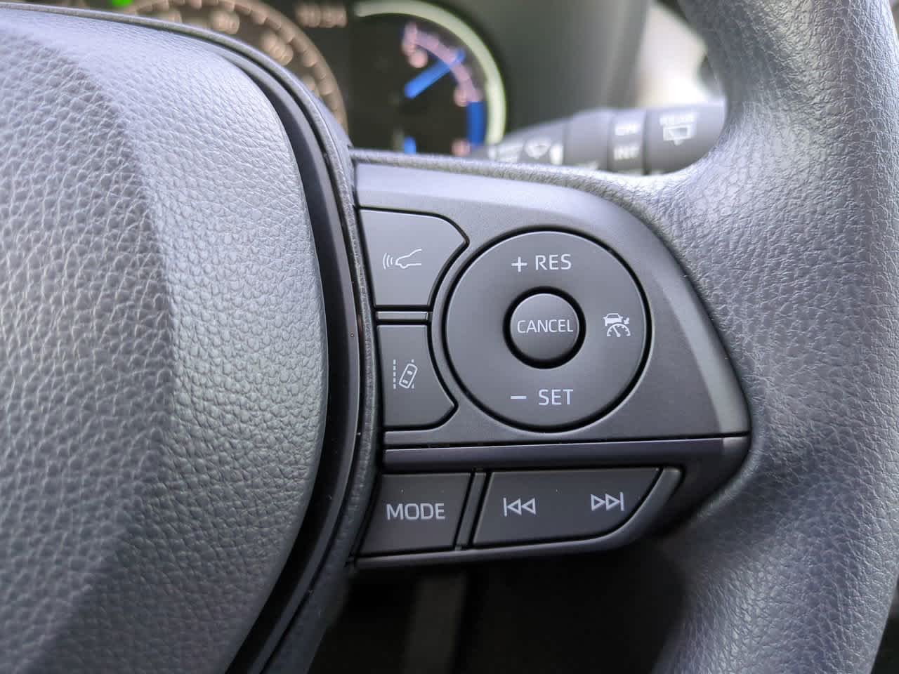 Thumbnail: 2025 Toyota RAV4 - 23