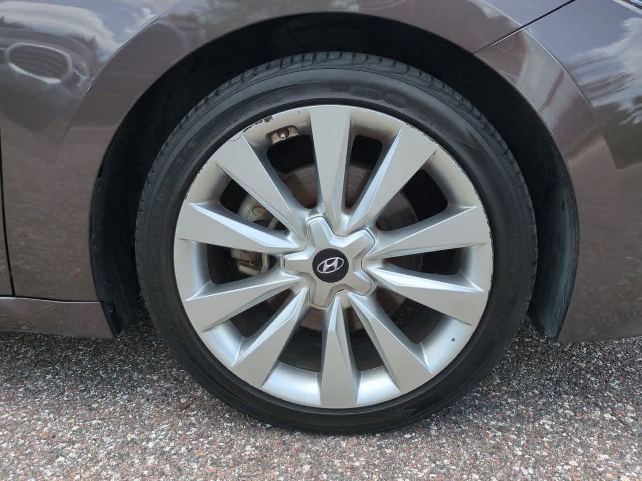 Thumbnail: 2016 Hyundai Azera - 11