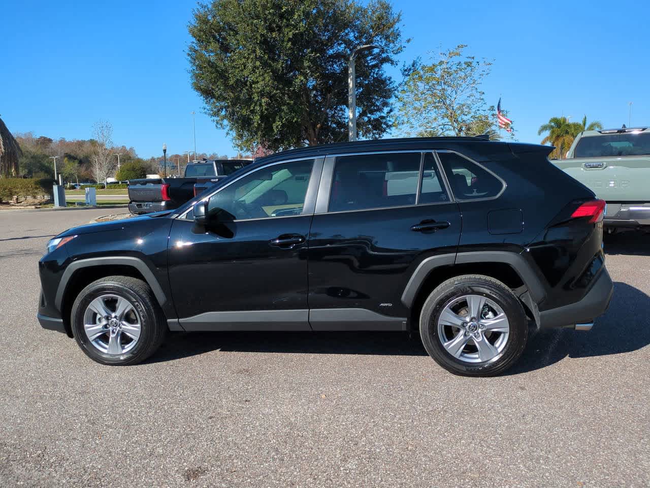 Thumbnail: 2025 Toyota RAV4 - 3