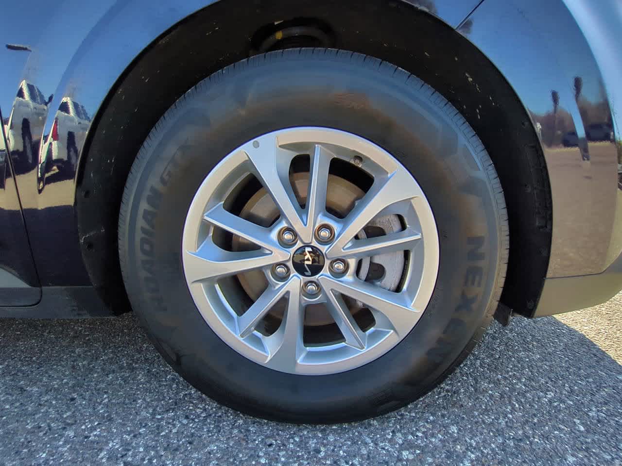 Thumbnail: 2024 Kia Carnival - 11